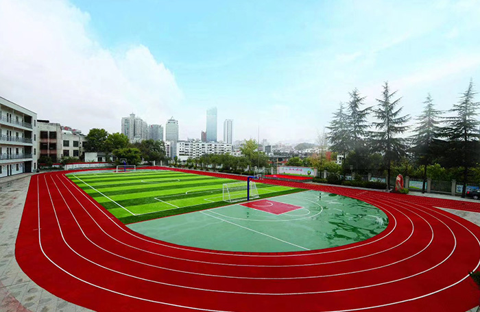 學校塑膠跑道