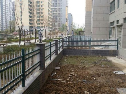 小區鋅鋼護欄為啥都在用這種？