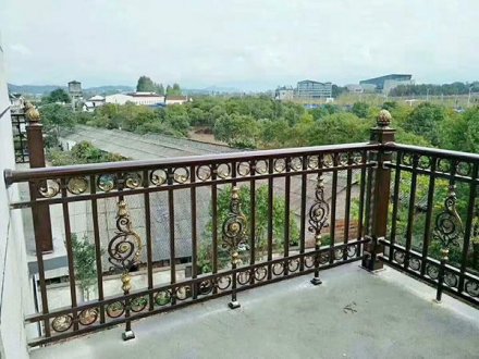 陽臺欄桿用什么材質(zhì)好？